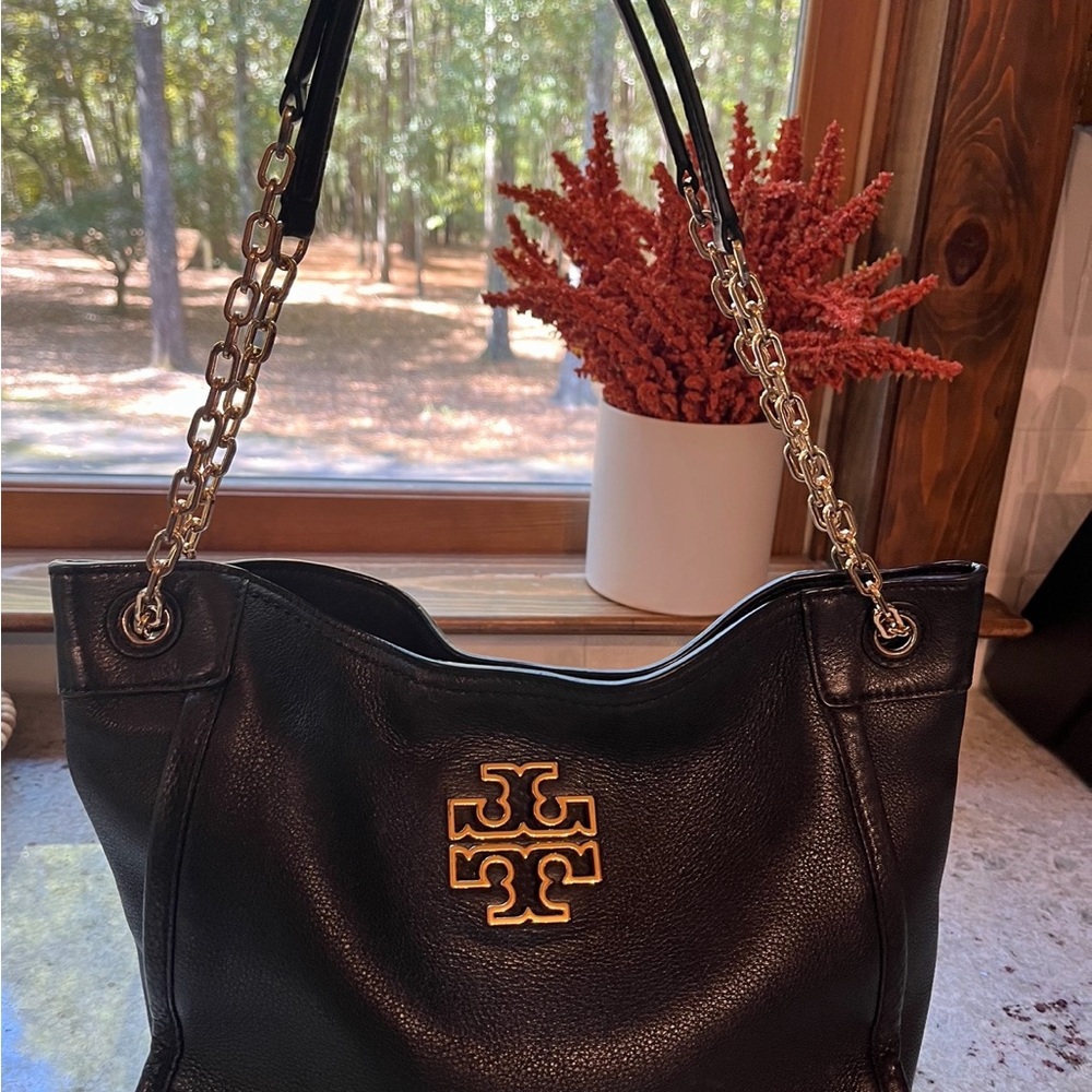 Tory Burch Black Leather Shoulder Bag